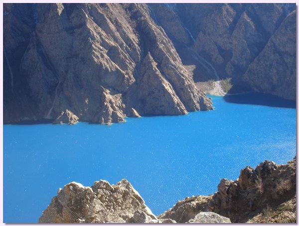 Der Poksumdo See, noerdlicher Teil des Sees.JPG