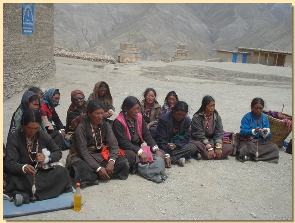 Die Muetter der Schueler.JPG