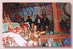 Das Innere der Gonpa in Komang.jpg